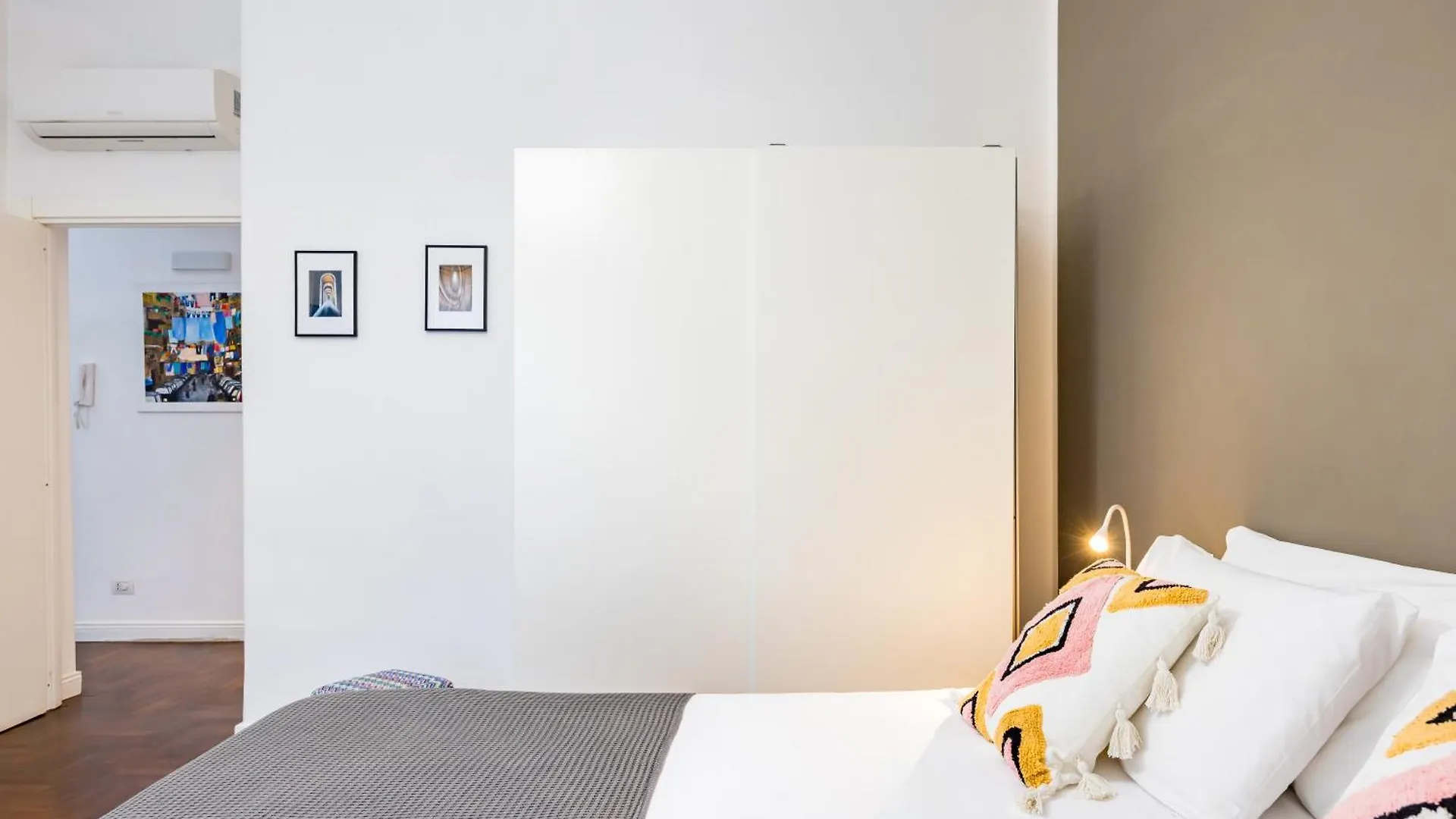 Direlo Guest House Naples 0*,