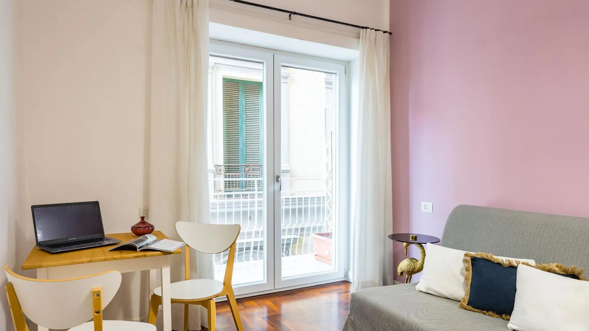 Direlo Guest House Neapol Apartament